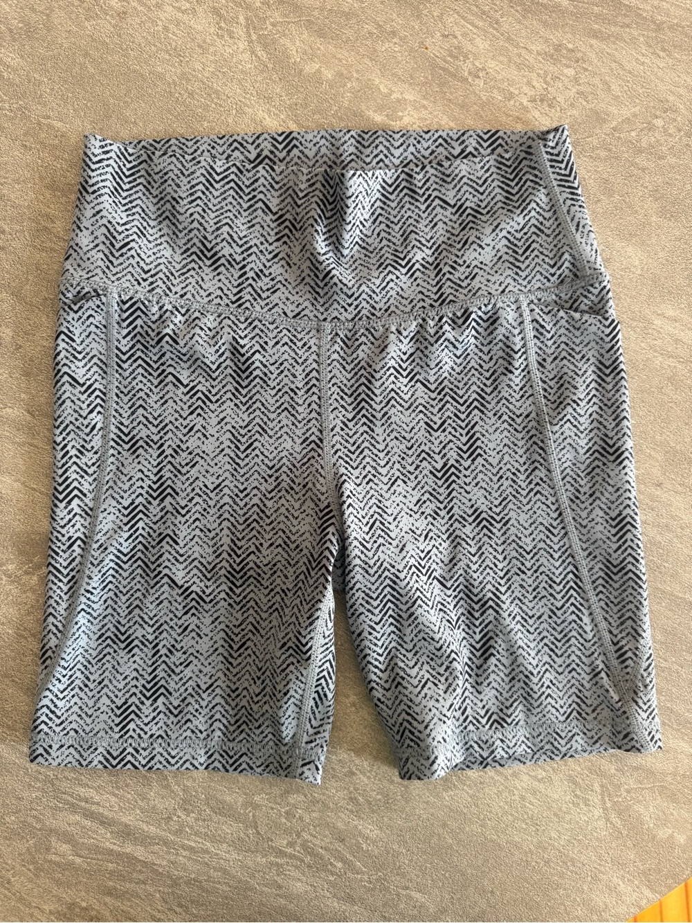 Senita Athletics Gray Chevron-Print High Waist Bike Shorts
